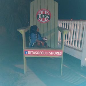 Meet your Posher, Mahoganey